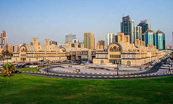 central-souq-in-sharjah-city-tour