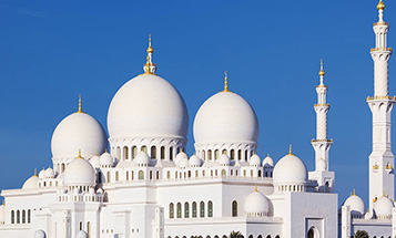 sheikh-zayed-mosque-abu-dhabi-city-tour